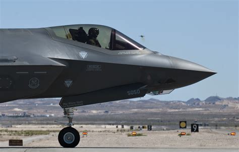 The F-35 Stealth Fighter Has a Super Gun That Can Fire an Insane 3,300 Round Per Minute | The ...