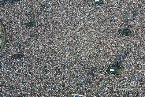 Knebworth Robbie Williams Crowd Photograph by Glenn Harvey - Fine Art America