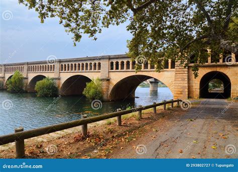 Canal Du Midi Beziers Bridge Stock Photos - Free & Royalty-Free Stock ...