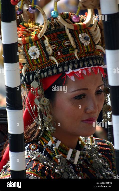 Local Woman in Traditional Dress for Traditional Wedding in Taiwan's ...