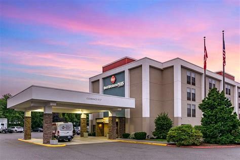 BEST WESTERN PLUS BELLINGHAM $120 ($̶1̶4̶4̶) - Updated 2023 Prices & Hotel Reviews - WA