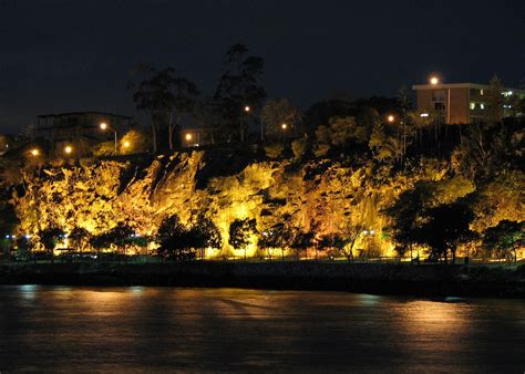 Kangaroo Point cliffs #Brisbane #travel #KangarooPoint | Kangaroo point ...