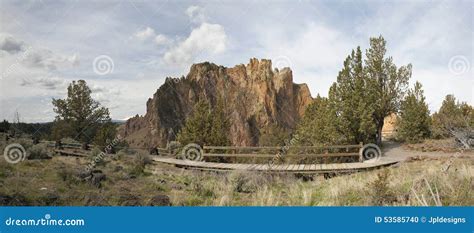 Hiking Trails at Smith Rock State Park Stock Photo - Image of activity, panorama: 53585740