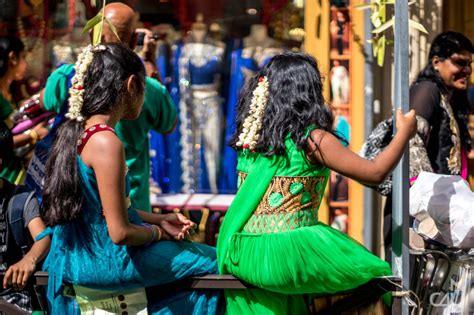 Fête de Ganesh Paris 2016 : femmes tirant le char de Muruga | Mon chat aime la photo