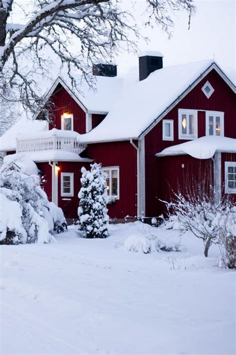 Pin by Robin Emery on MERRY ME | Red houses, Red house, Christmas wallpaper