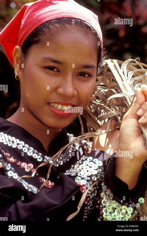 Subanen costume davao hi-res stock photography and images - Alamy