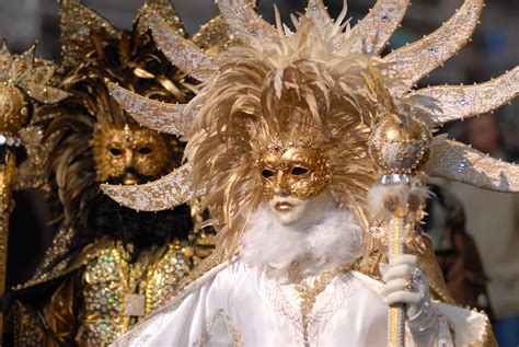 File:Venice Carnival (2010).jpg - Wikimedia Commons