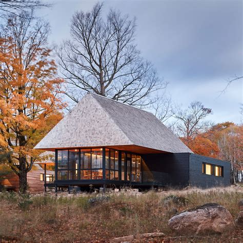 Massive hip roofs top Ontario cabins by MacKay-Lyons Sweetapple - Flipboard