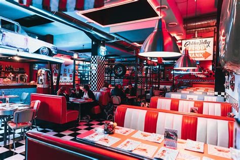 20 Restaurant Interior Design Themes To Inspire Your Creative Genius