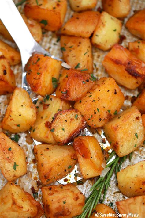 Garlic Roasted Potatoes Recipe [Video] - Sweet and Savory Meals