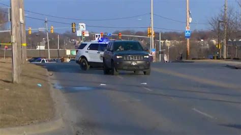 Des Moines police: Child hit by car near University Ave.