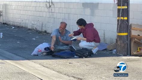 Street psychiatrists engage in homeless outreach as part of innovative ...