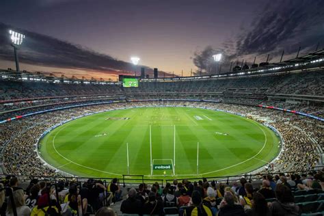 Melbourne Cricket Ground Pitch Report For AUS vs PAK 2nd Test | cricket ...