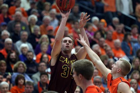 Men’s basketball upsets Hope in OT – Calvin University Chimes