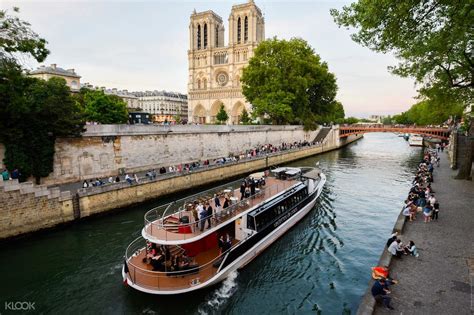 River Seine Boat Cruise