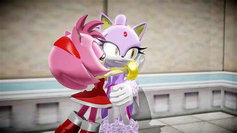 Amy x Blaze-kiss on the cheek by Dan-player on DeviantArt