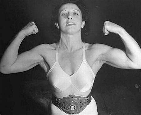 Mildred Burke vs June Byers - The Best Female Professional Wrestling ...