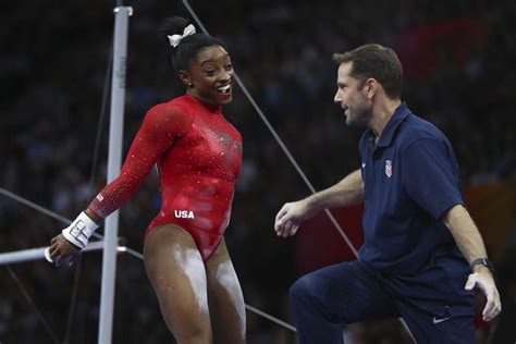 Simone Biles earns record-tying 23rd world championship medal