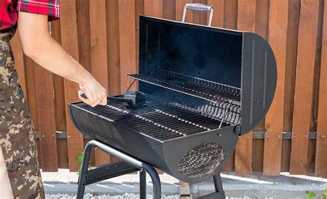 How to Use a Smoker - The Home Depot