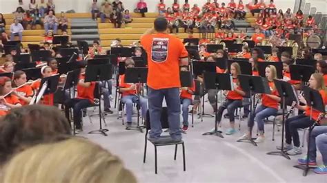 Faubion Middle School Beginner Band Starsplitter Fanfare - YouTube