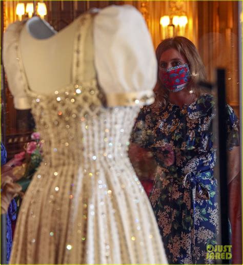 Princess Beatrice Visits Her Wedding Dress, On Display at Windsor Castle!: Photo 4486566 ...