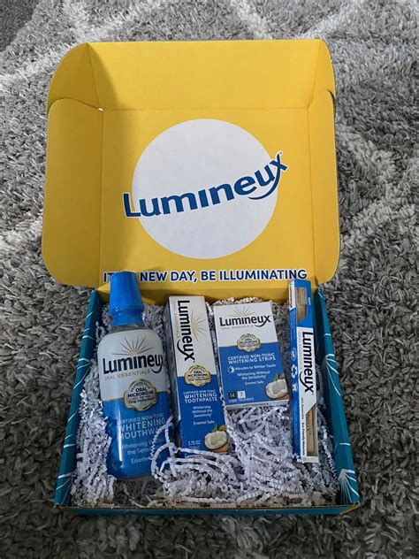 Lumineux Teeth Whitening Kit Review (2024)