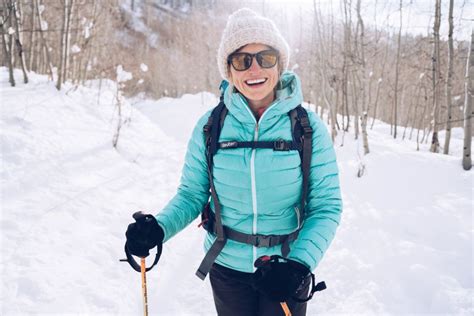 25 Winter Hiking Tips for Staying Warm and Safe in the Snow – Bearfoot ...