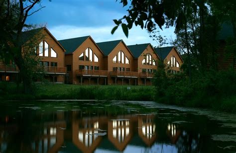 Grand Bear Resort at Starved Rock (Utica, IL) - Resort Reviews - ResortsandLodges.com