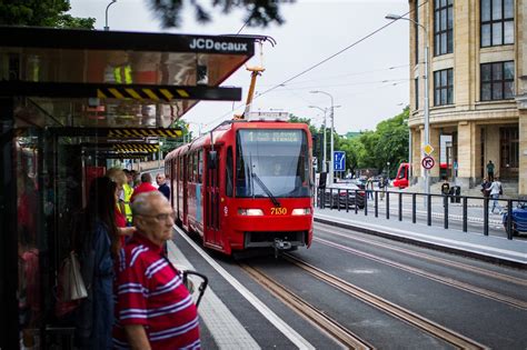 Nové zastávky MHD zriaďujú už len na znamenie - Bratislava SME