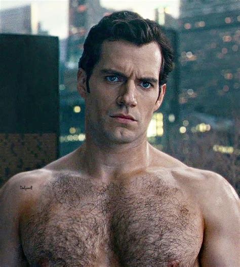 Pin by SJ Richan on Yummy in the Tummy | Henry cavill shirtless, Henry ...