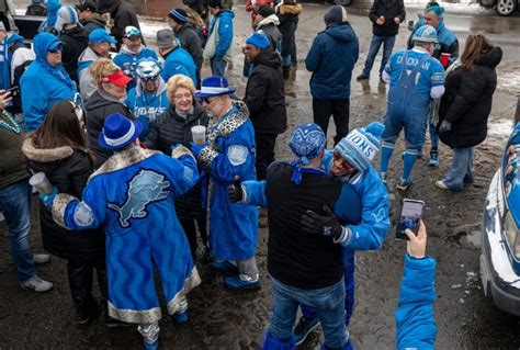 Detroit Lions fans tailgate ahead of divisional-round playoff game in ...