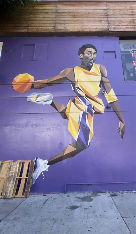 The infamous Kobe Bryant mural in LA : r/KobeBryant24