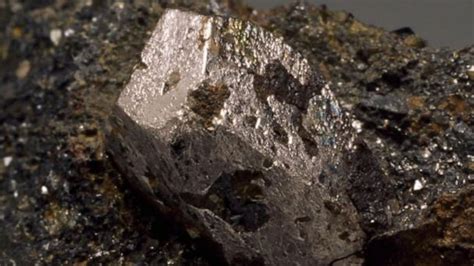 Video Cobalt mining operation works to leave small ecological footprint ...