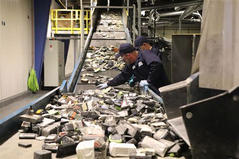 The Race To Crack Battery Recycling—Before It’s Too Late | WIRED