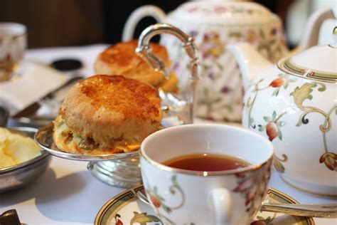 Afternoon Tea at Prince of Wales, Niagara-on-the-Lake - Dreams of Velvet