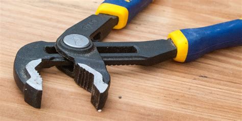 The Best Adjustable Pliers | Reviews by Wirecutter