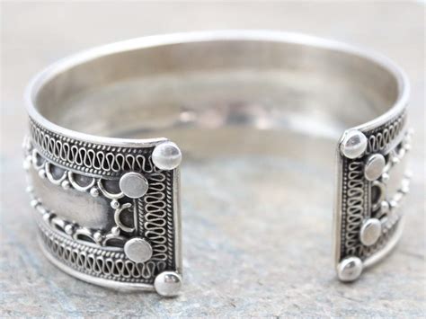 Solid Silver Compassion Mantra Bracelet - DharmaShop