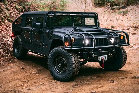 Mil-Spec Hummer H1 06 SUV | Uncrate