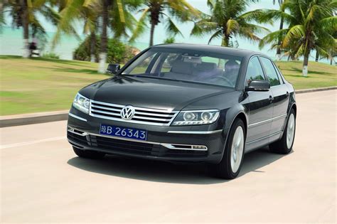 2011 Volkswagen Phaeton | Top Speed