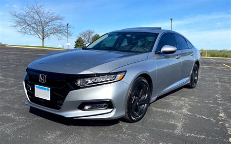 '19 Lunar Silver EX + black grillE + OE sport spoiler + black dipped OE wheels | Drive Accord ...