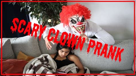 Scary clown prank - YouTube