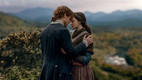 'Outlander': Sparks Fly When Brianna & Roger Reunite (PHOTOS)