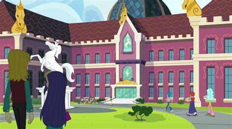 Canterlot High School - Equestripedia