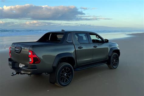 Toyota HiLux Rogue 2023 Review - AnyAuto