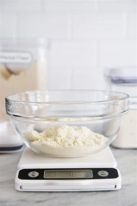 How to Use a Scale for Baking - Lexi's Clean Kitchen