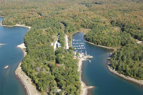 Parry Island Marina in Parry Sound, ON, Canada - Marina Reviews - Phone Number - Marinas.com