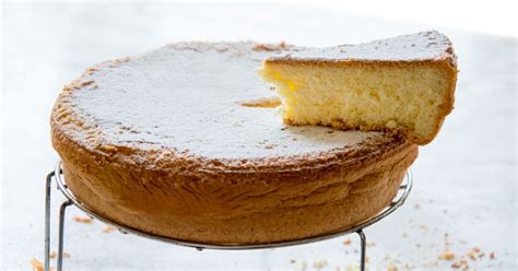 Italian Sponge Cake : Italian Recipe Book