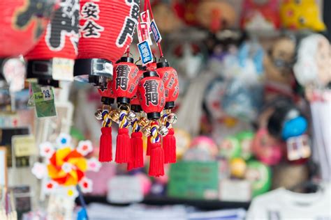 Where to Find Traditional Souvenirs in Tokyo, Kyoto and Osaka - Japan Rail Pass Now USA