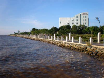 Gnarly: Bintulu Promenade | Waterfront Bintulu :)