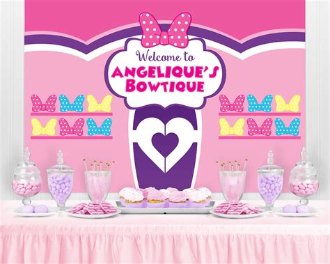 Minnie Bowtique Background